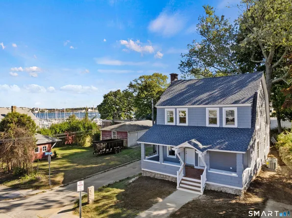 16 School St #1, New London, CT 06320