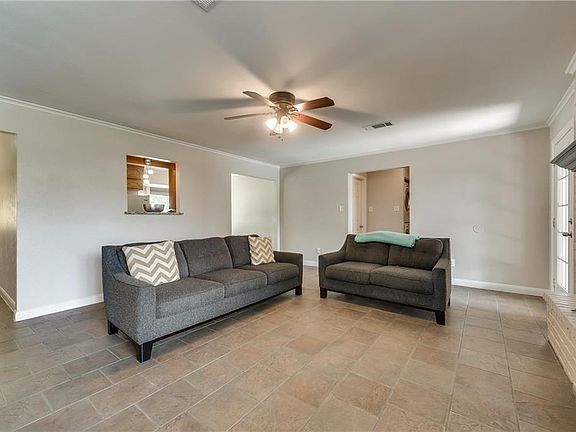 4th image of 6724 Mabell St