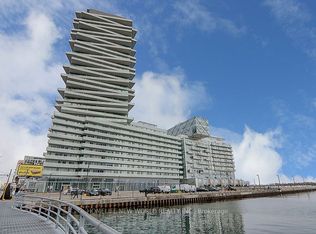 15 Queens Quay E #321, Toronto, ON