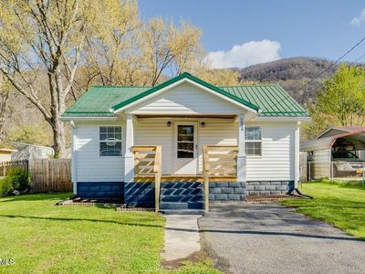 2829 2nd Ave E, Big Stone Gap, VA, 24219