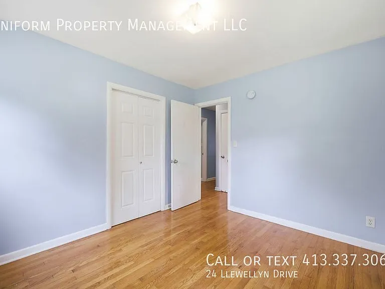 24 Llewellyn Dr — Photo 21