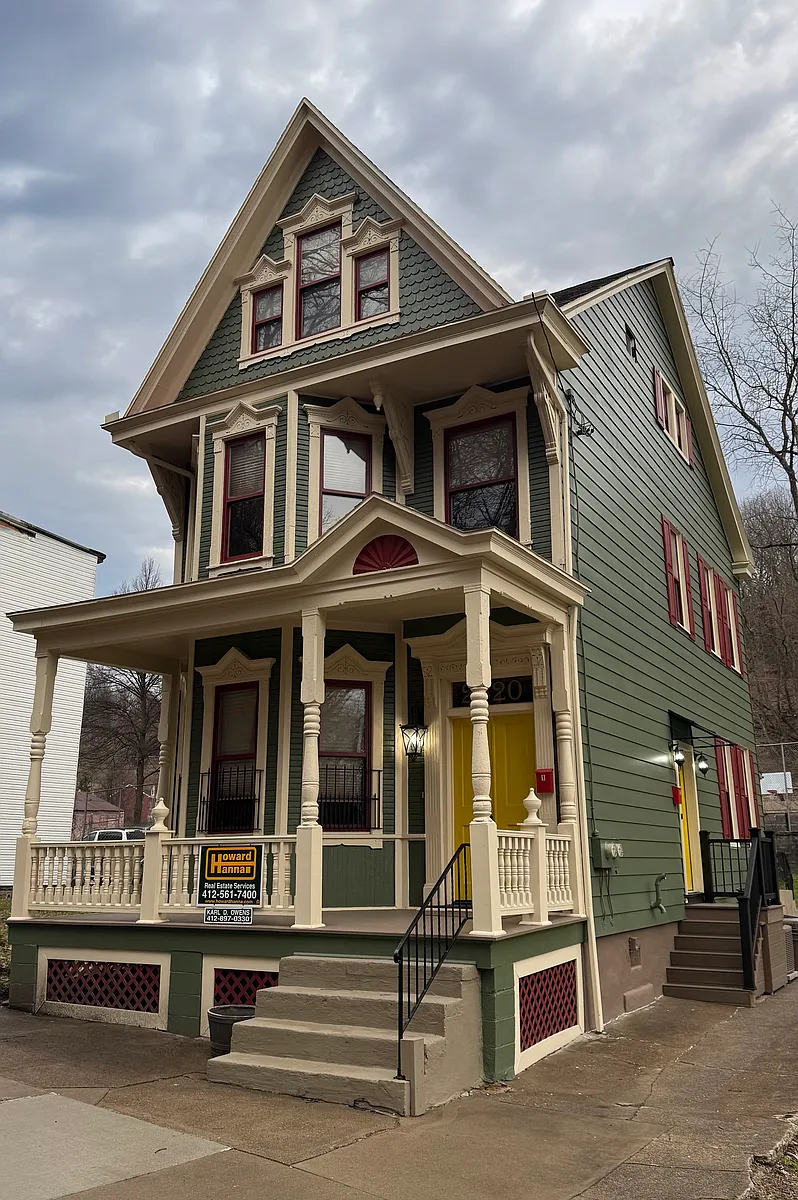 Building Photo - 2320 N Charles St #2