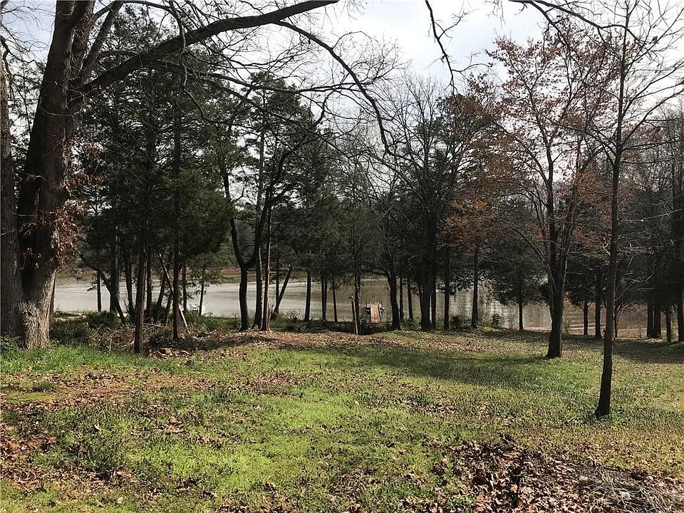 1st image of 1015 Prater Ln