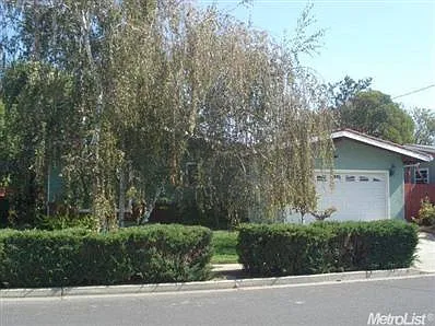 1850 Sunset Dr photo 1