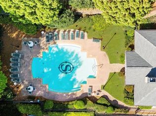 2103 Stratford Cmns, Decatur, GA 30033