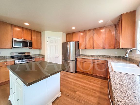 5th image of 2163 SW Warbler Way