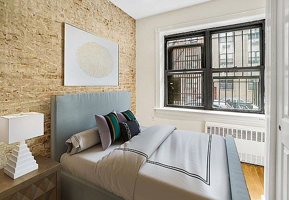 3rd image of 419 E 82nd St APT 3A