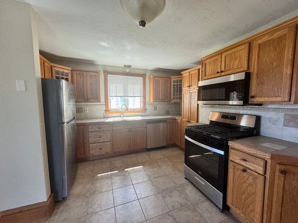 555 Hanover St APT 2