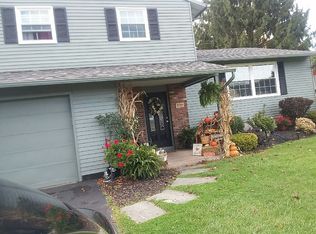 7729 Tree Line Dr, Liverpool, NY 13090