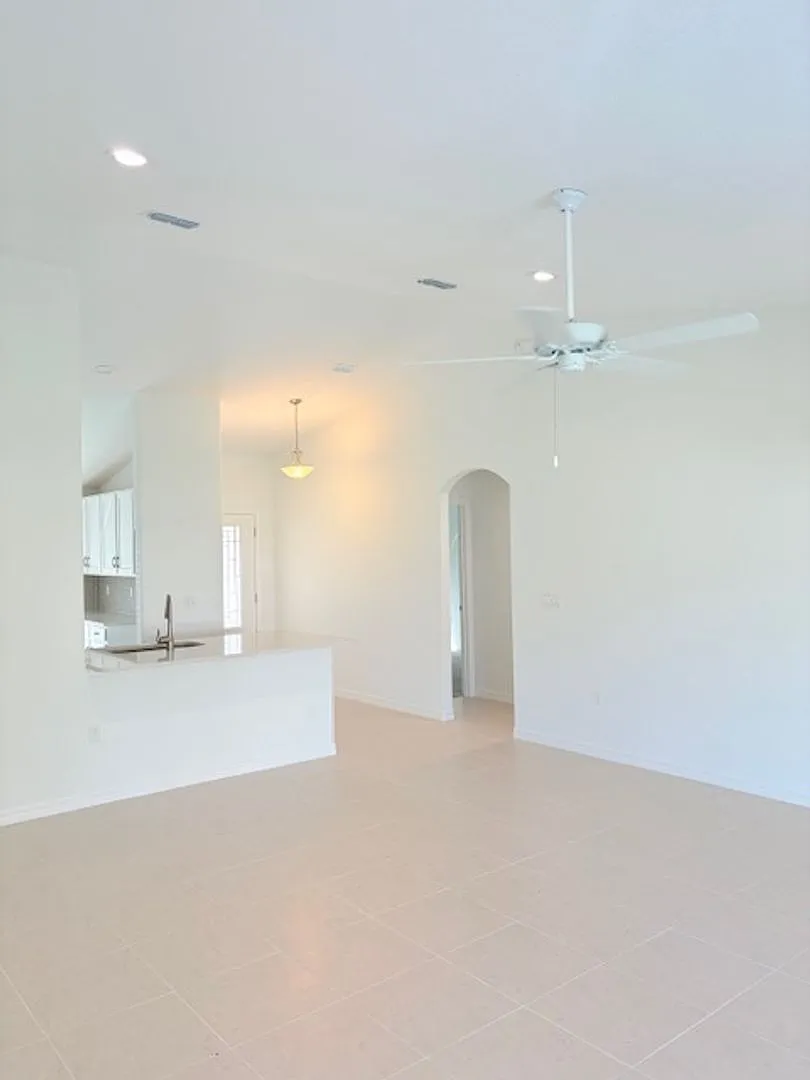 Brand New home for rent ! — Photo 3
