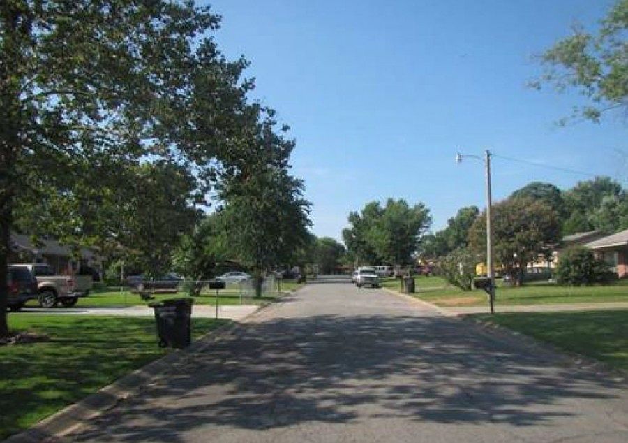 2nd image of 1012 Lehman Dr