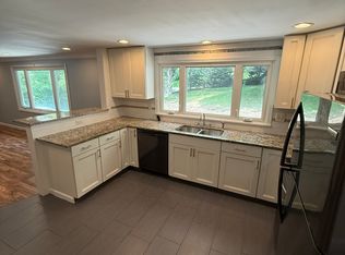 1090 Stolle Rd, Elma, NY 14059