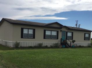 606 Midway Rd S, Inez, TX 77968