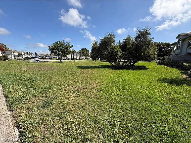 13226 Whitehaven Ln #1305 — Photo 4