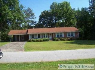 104 Coralvine Rd, Simpsonville, SC 29681