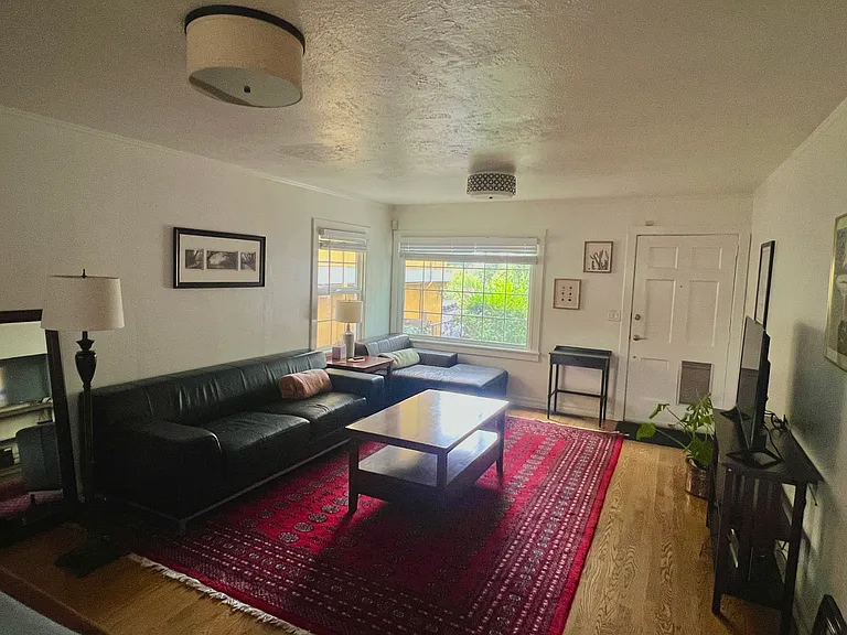 6452 Kensington Ave — Photo 3