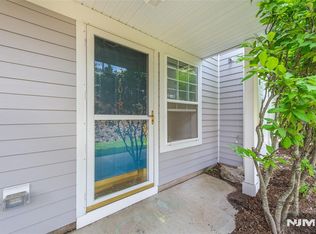 1018 Crown Court, Mahwah, NJ 07430