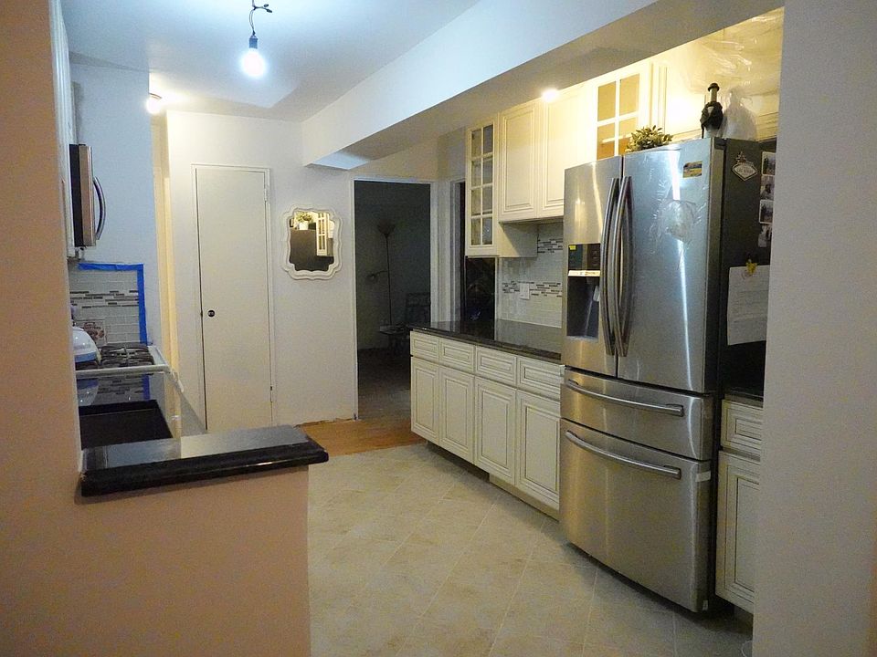 1st image of 8439 153rd Ave #2