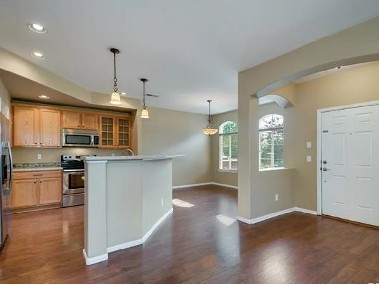 908 Rockhurst Dr #C — Photo 11