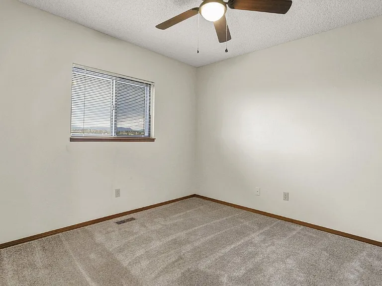 6376 Chantilly Pl — Photo 19