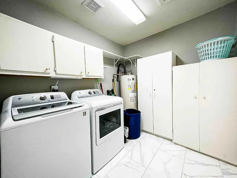 5252 W Lupine Ave — Photo 18
