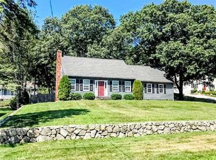 16 Sundale Rd, Cranston, RI 02921