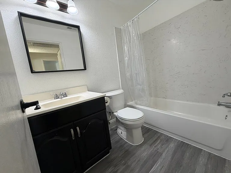 5061 Shell St — Photo 14