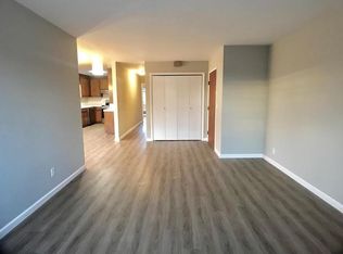 1304 Versailles Ave, Alameda, CA 94501
