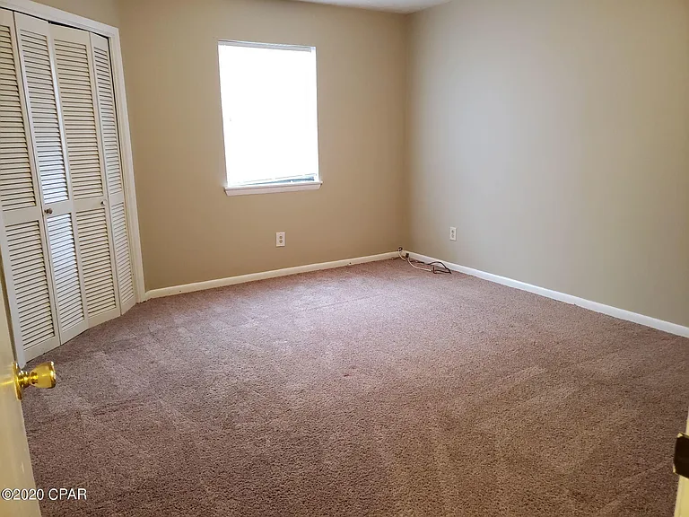 5915 Pinetree Ave — Photo 5
