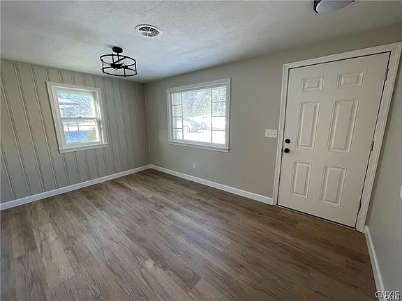 3rd image of 4900 Bear Rd