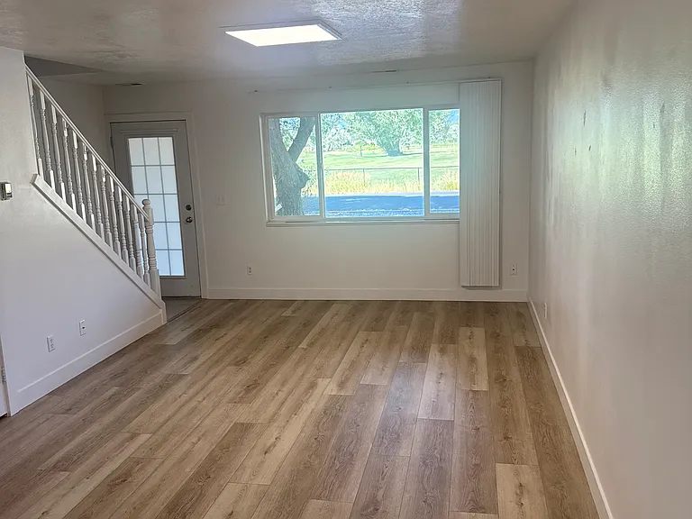 6 Fairway Ln #2 — Photo 7