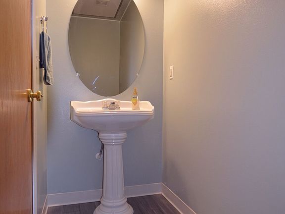 4th image of 11204 NE 104th St