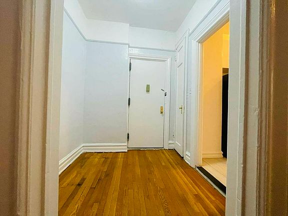 4th image of 2157 Ocean Ave APT 3E