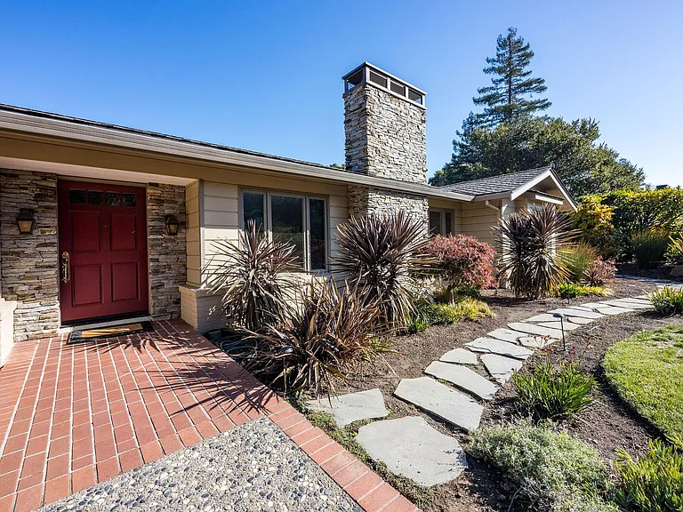 30 Knightwood Ln — Photo 4