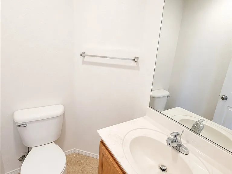 4774 Portola Vista Ave — Photo 8