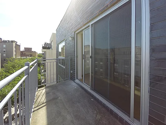 Rented by Cyberapts Management | media 9