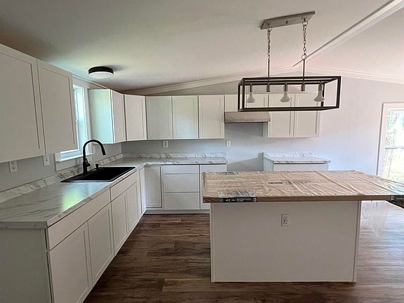 3rd image of 1430 Mark Wood Rd