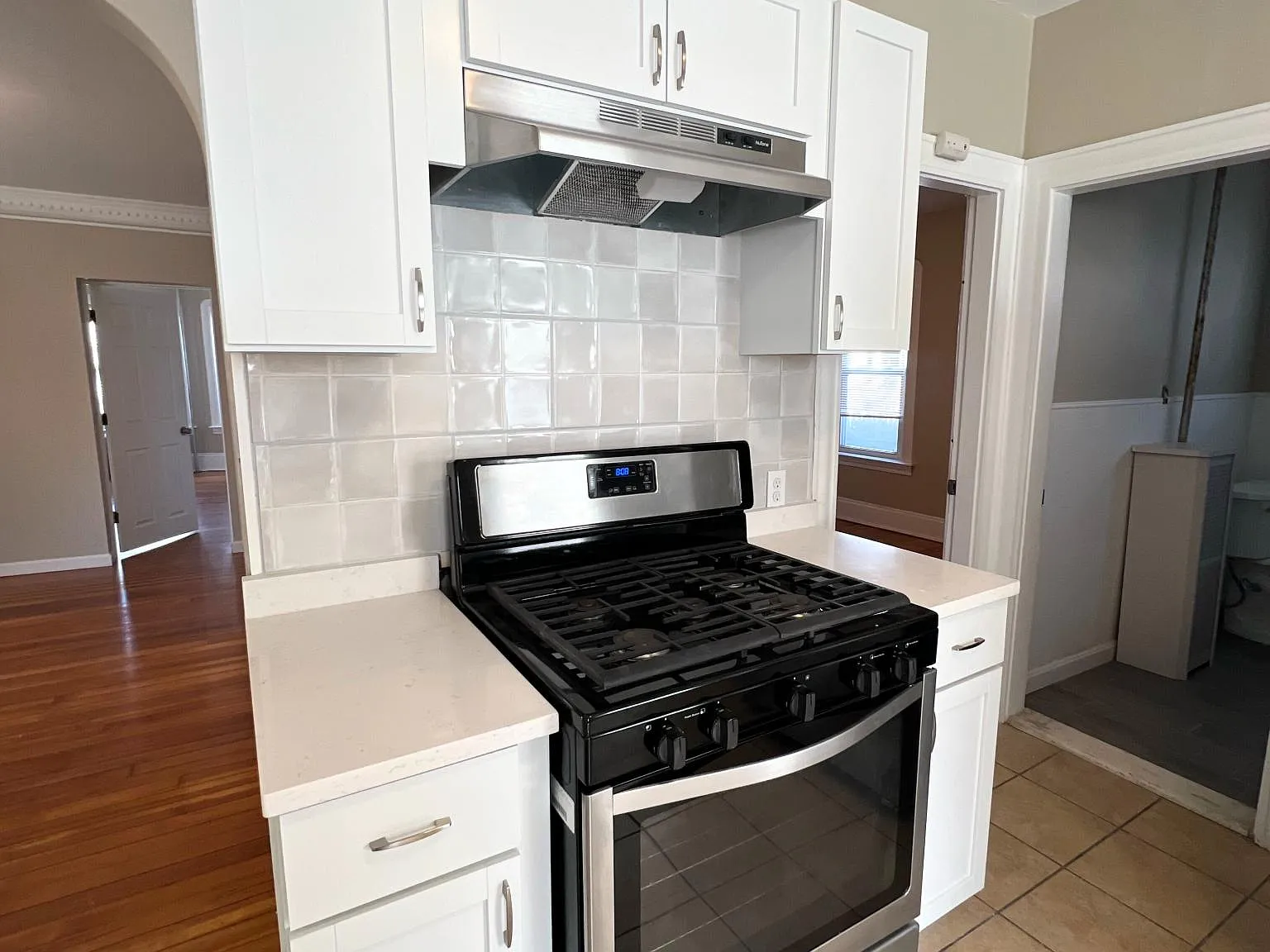 3 bed, 1200 sqft, $1,850 — Photo 3
