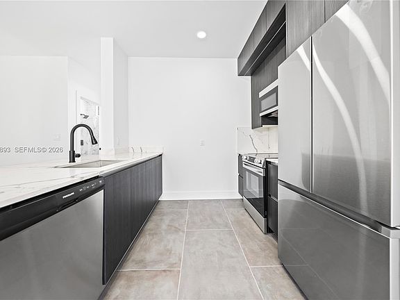 3rd image of 526 SW 2nd St #5