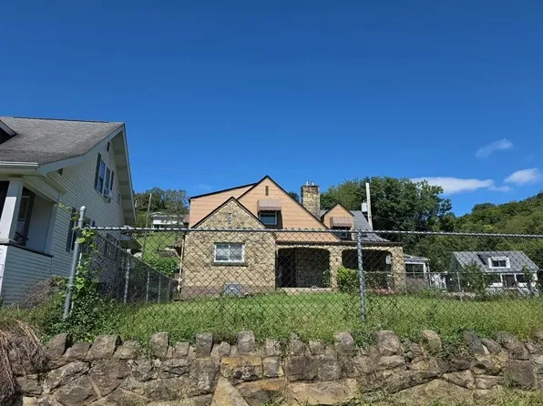 4 Frederick St, Bridgeport, OH 43912