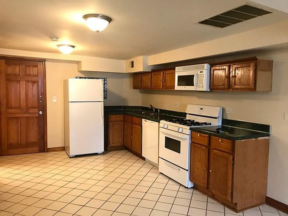 3rd image of 1330 N Campbell Ave #1