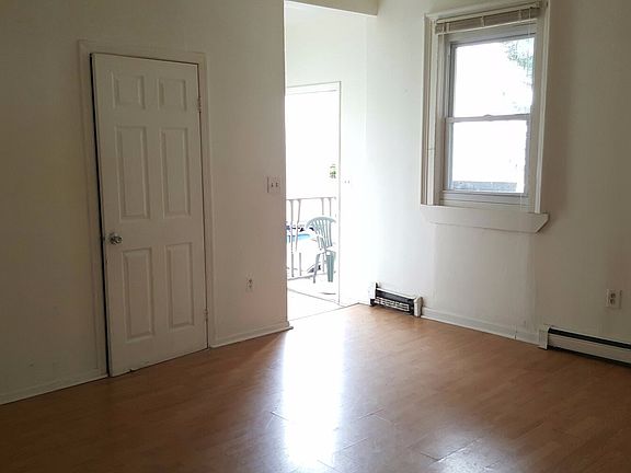 Additional Living Room