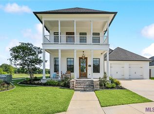 1103 Ambassador Cir, Zachary, LA 70791