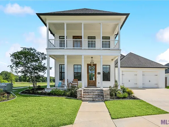 1103 Ambassador Cir, Zachary, LA 70791