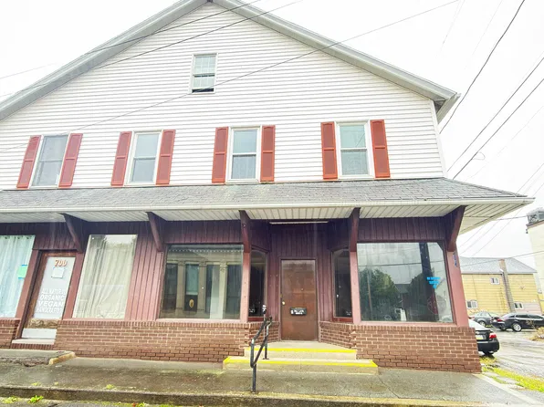 700 Poplar St #1A, Jermyn, PA 18433