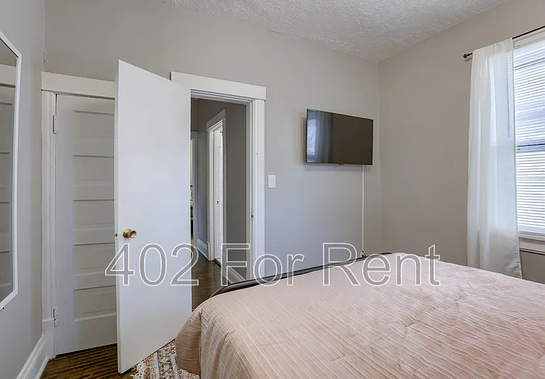 801 N 35th St #1 — Photo 10