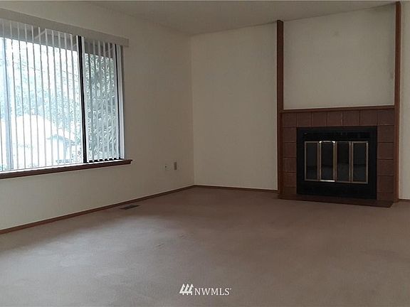 5th image of 23018 35th Ave W