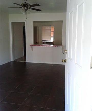 3rd image of 2737 N Denver Ave