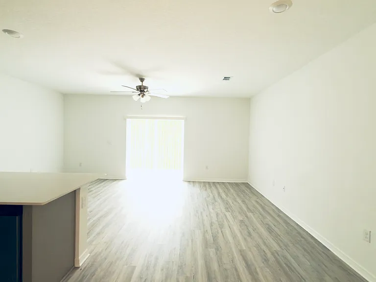 2947 Canary Ave — Photo 6