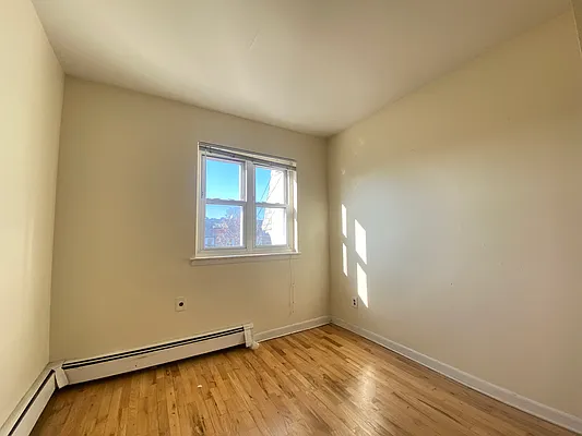 Rented by NY Space Finders Inc. | media 10